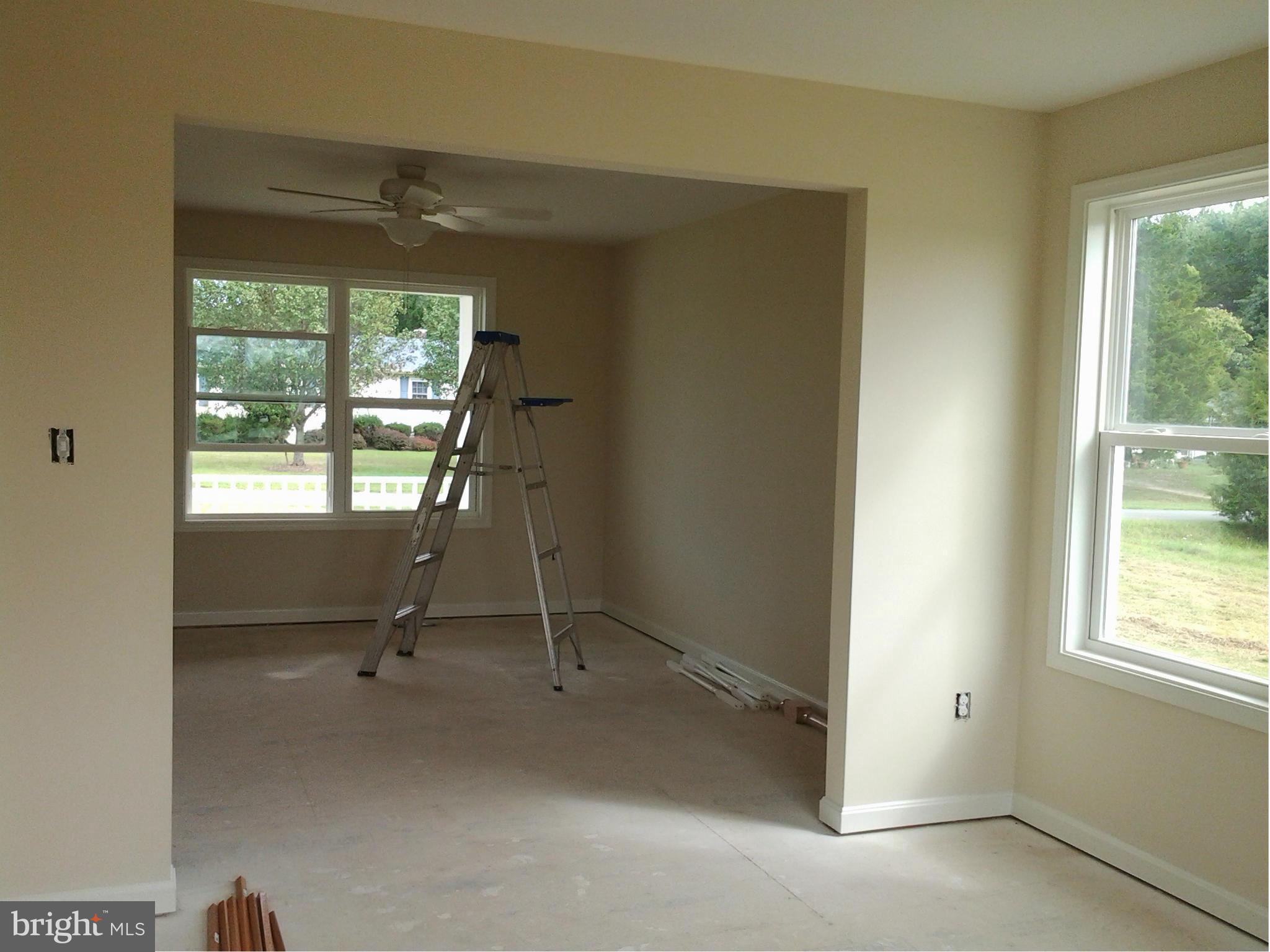 39195 Yates Road Clements, MD 20624 - Photo 6 of 25 Interior (General)