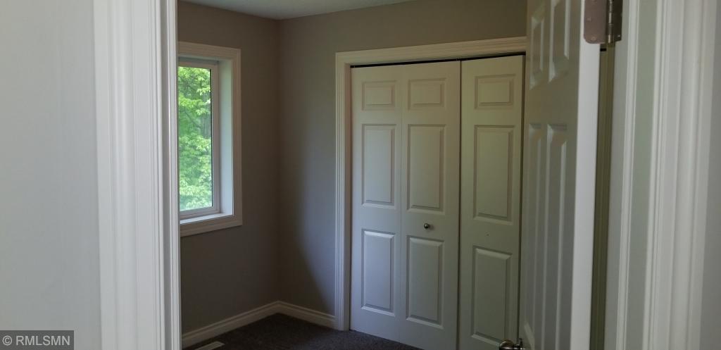 8001 Bluff Road Rockford, MN 55373 - Photo 9 of 29 Gallery Image 9
