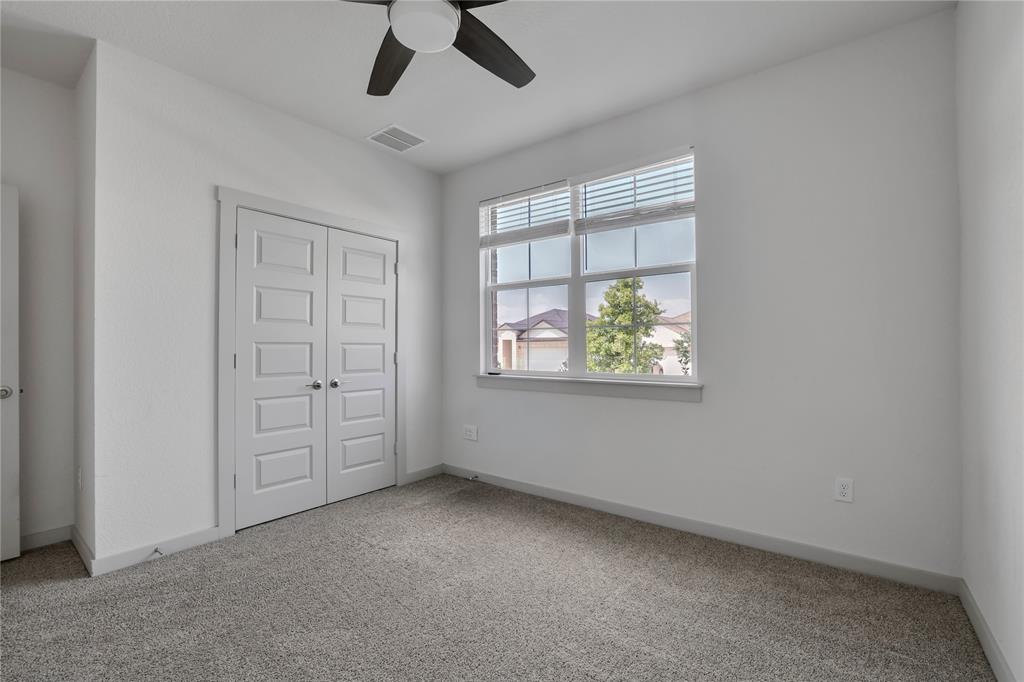 10633 Defender Trail Austin, TX 78754 - Photo 8 of 33