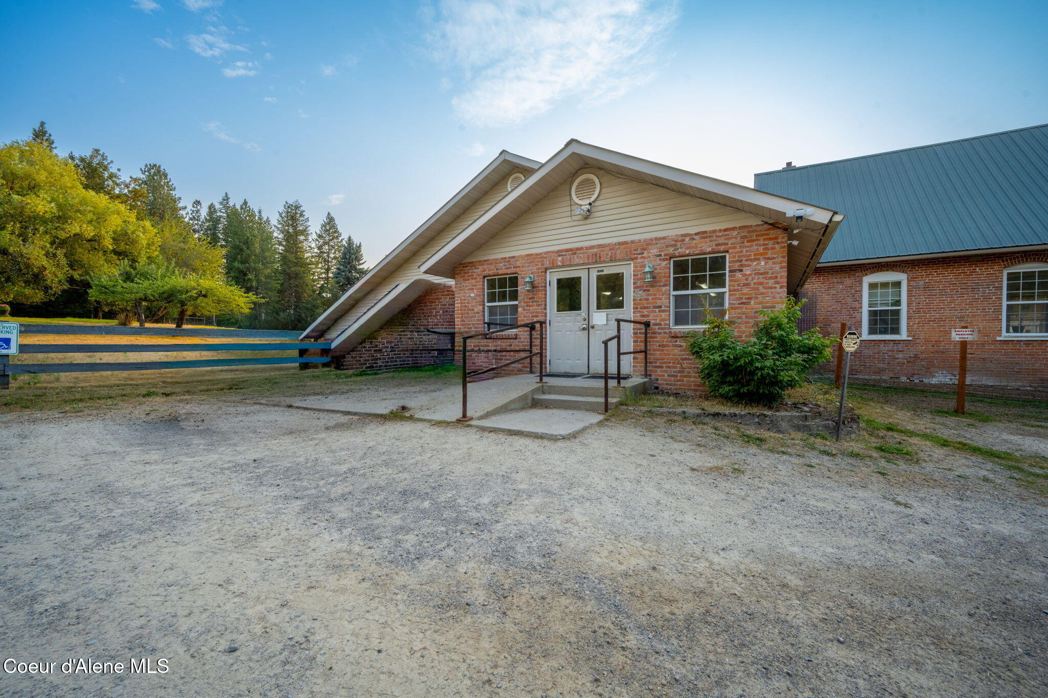 1024 Sagle Road Sagle, ID 83860 - Photo 2 of 16 16-web-or-mls-DSC_3929