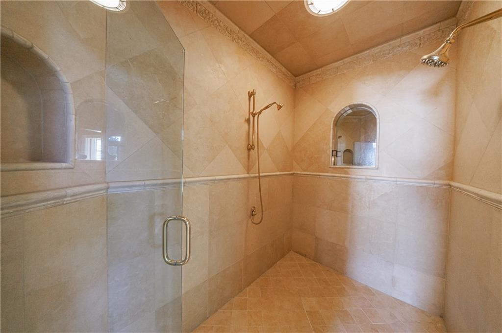 9390 Colonnade Trail Alpharetta, GA 30022 - Photo 44 of 122