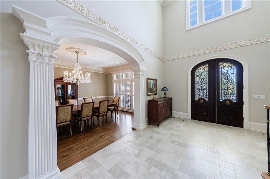 9390 Colonnade Trail Alpharetta, GA 30022 - Photo 5 of 122