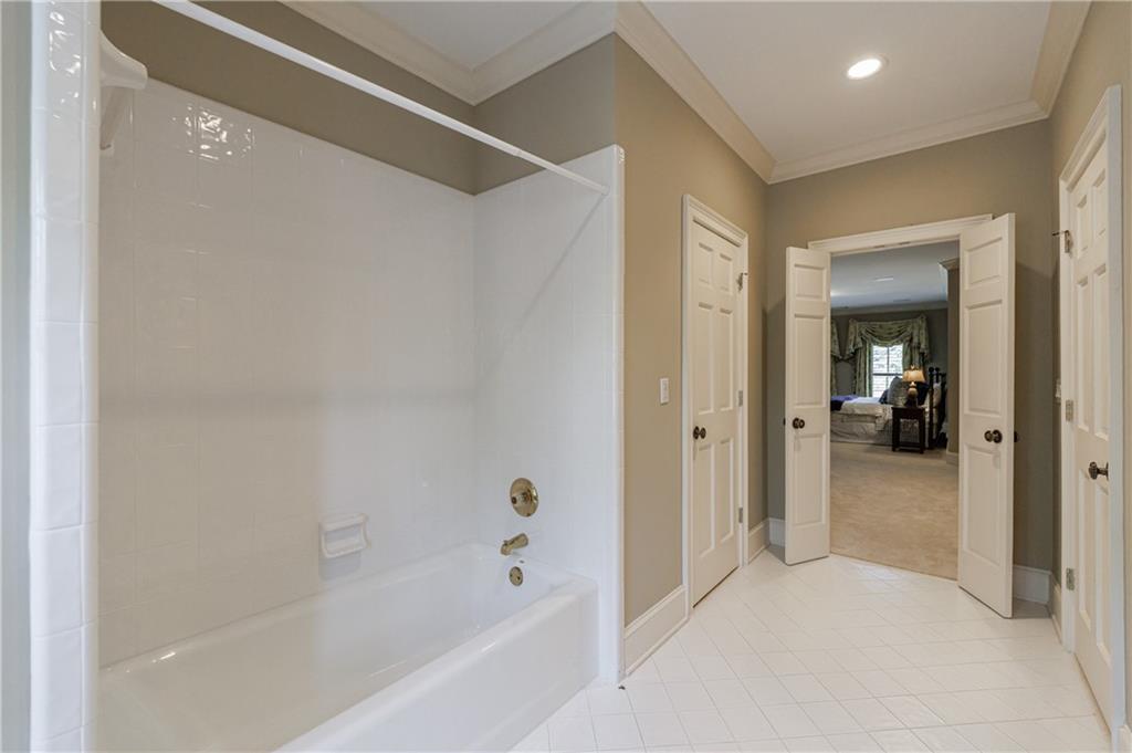 9390 Colonnade Trail Alpharetta, GA 30022 - Photo 56 of 122