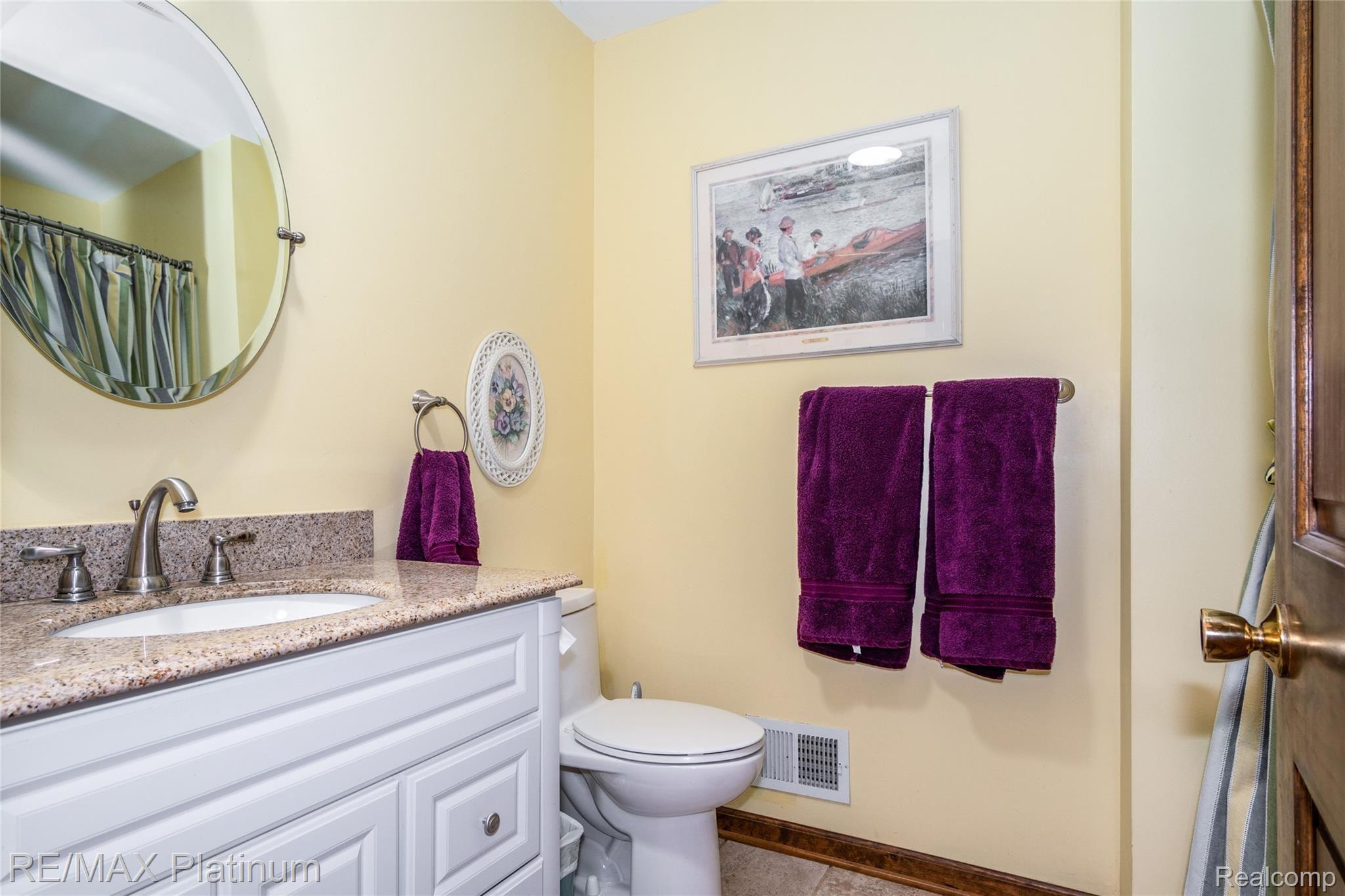 1712 Maxfield Lake Road Hartland, MI 48353 - Photo 18 of 28 20.jpg