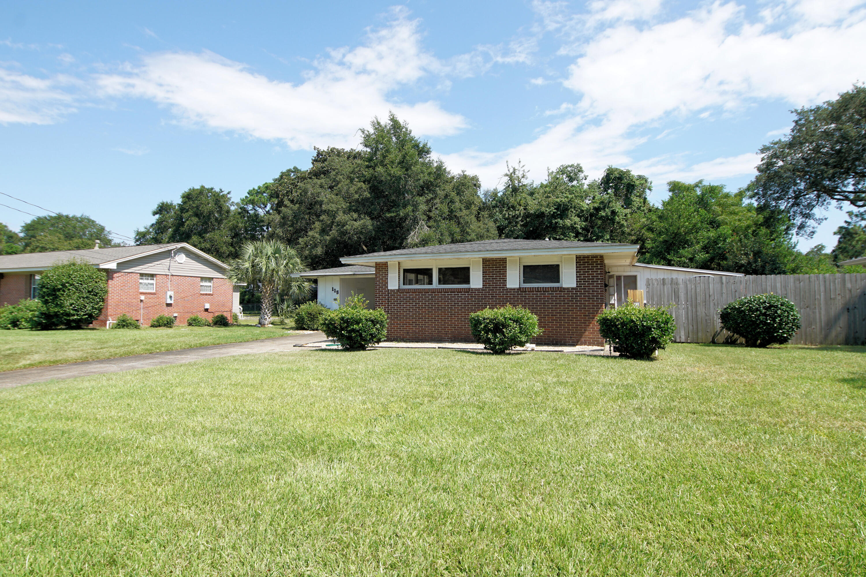 115 Ferry Road Northeast Fort Walton Beach, FL 32548 - Photo 3 of 36 Gallery Image 3