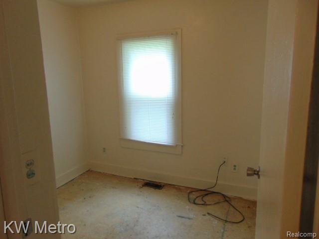 11420 Rivard Avenue Warren, MI 48089 - Photo 4 of 7