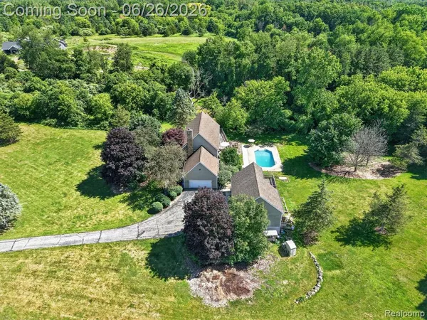 $699,000 | 8114 Chilson Road, Pinckney, MI 48169