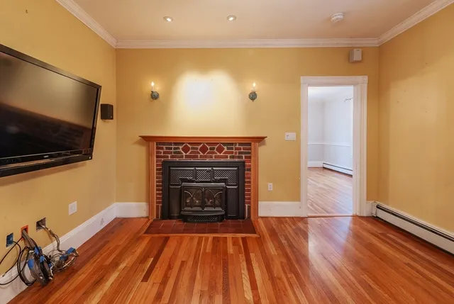 $660,000 | 171 Essex Street, Saugus, MA 01906