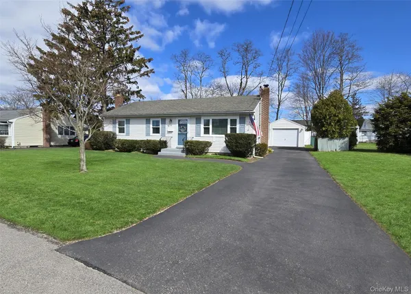 $509,900 | 23 Herbert Circle, Patchogue, NY 11772