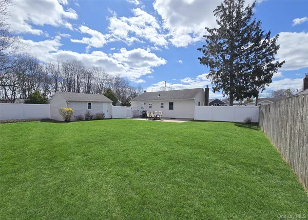 $509,900 | 23 Herbert Circle, Patchogue, NY 11772