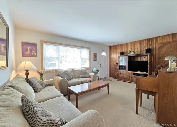 $509,900 | 23 Herbert Circle, Patchogue, NY 11772