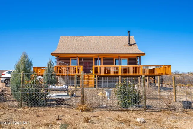 $882,000 | 8807 South Fipsila Circle, Skull Valley, AZ 86338