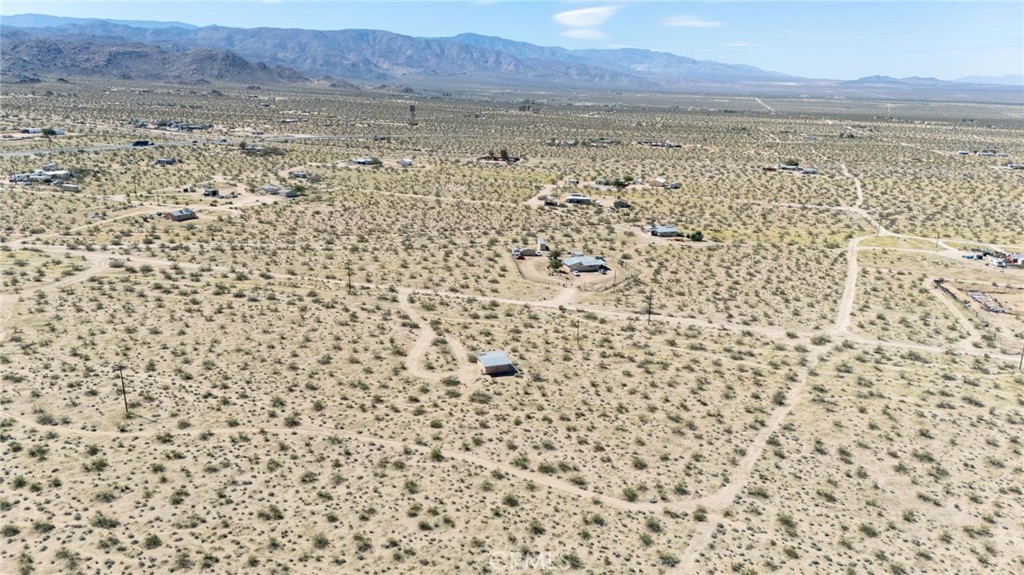 5555 Oleta Road Johnson Valley, CA 92285 - Photo 16 of 43