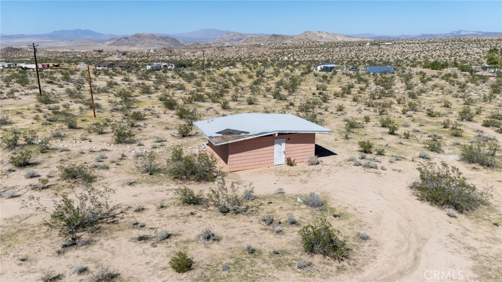 5555 Oleta Road Johnson Valley, CA 92285 - Photo 35 of 43