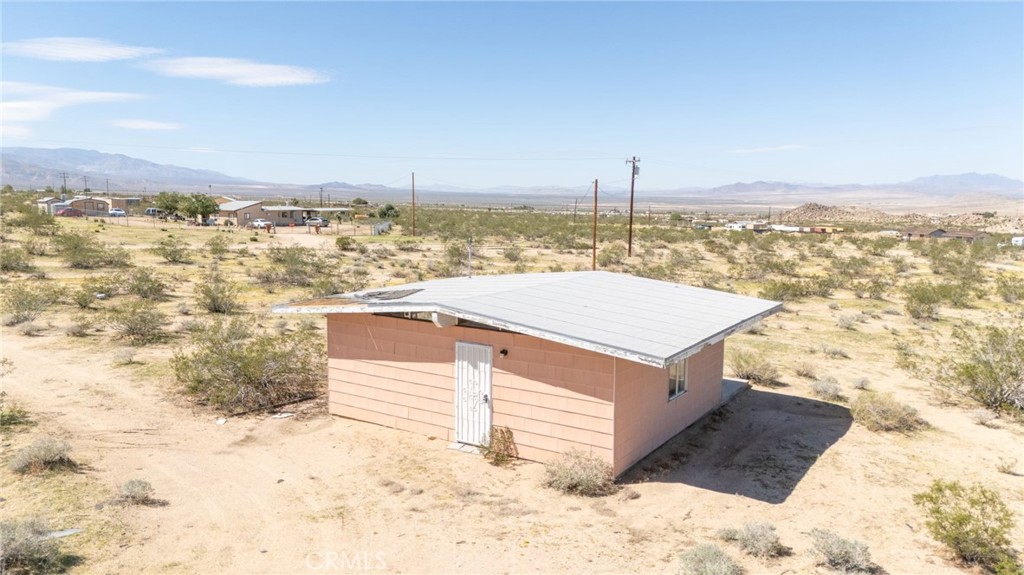 5555 Oleta Road Johnson Valley, CA 92285 - Photo 41 of 43