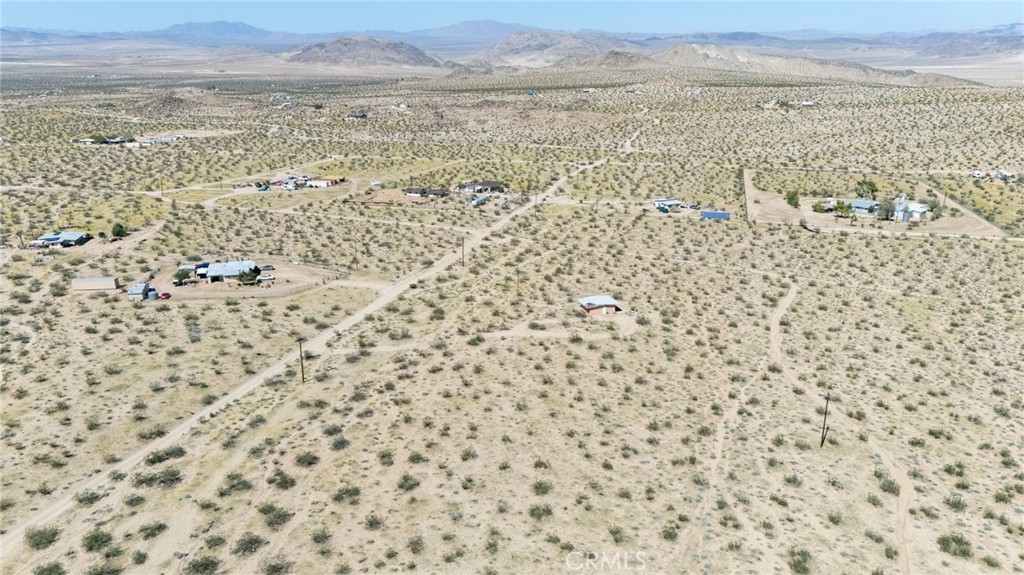5555 Oleta Road Johnson Valley, CA 92285 - Photo 8 of 43