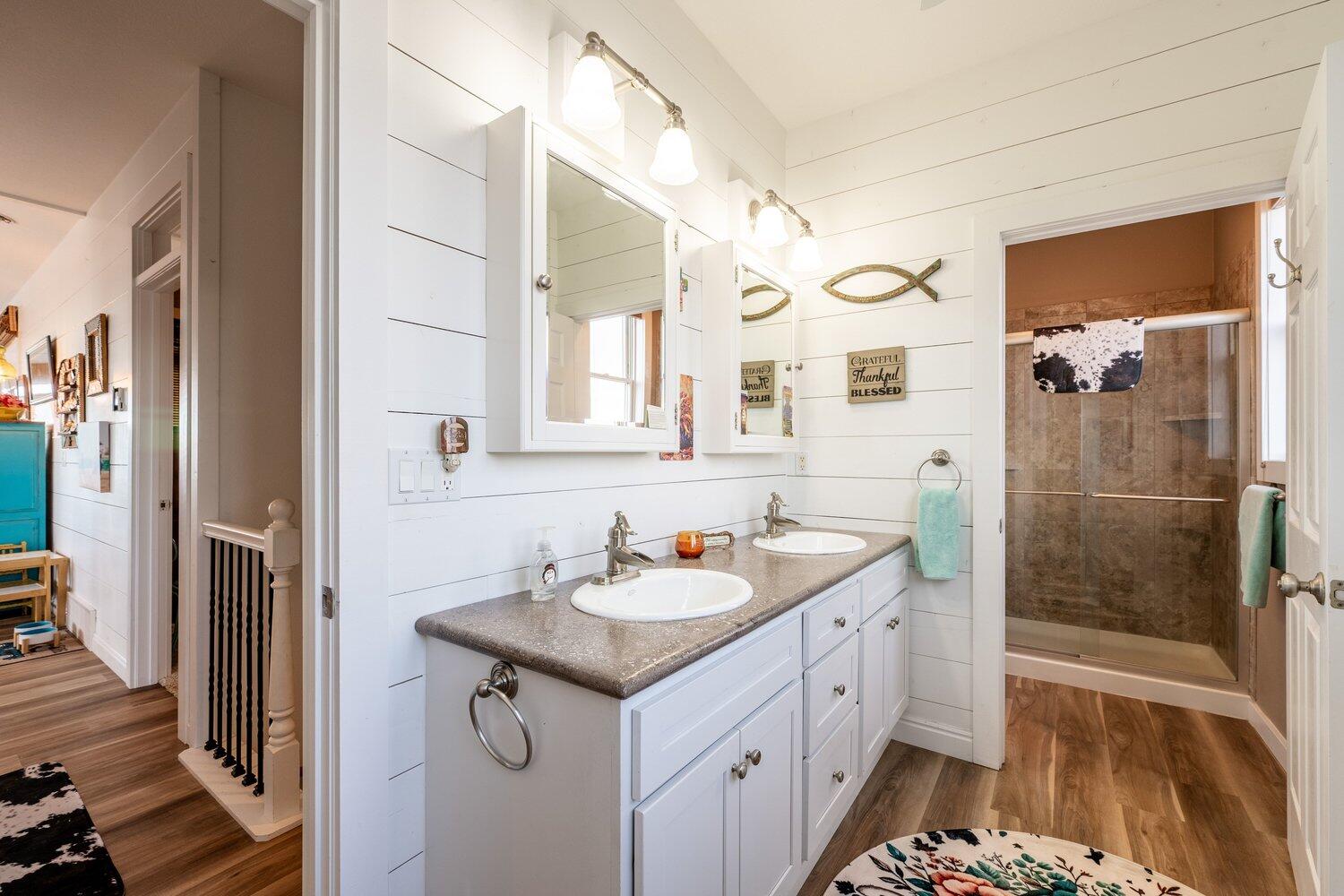 105 Lake Desmet Road Buffalo, WY 82834 - Photo 18 of 84 018_dsc_5745-hdr_367