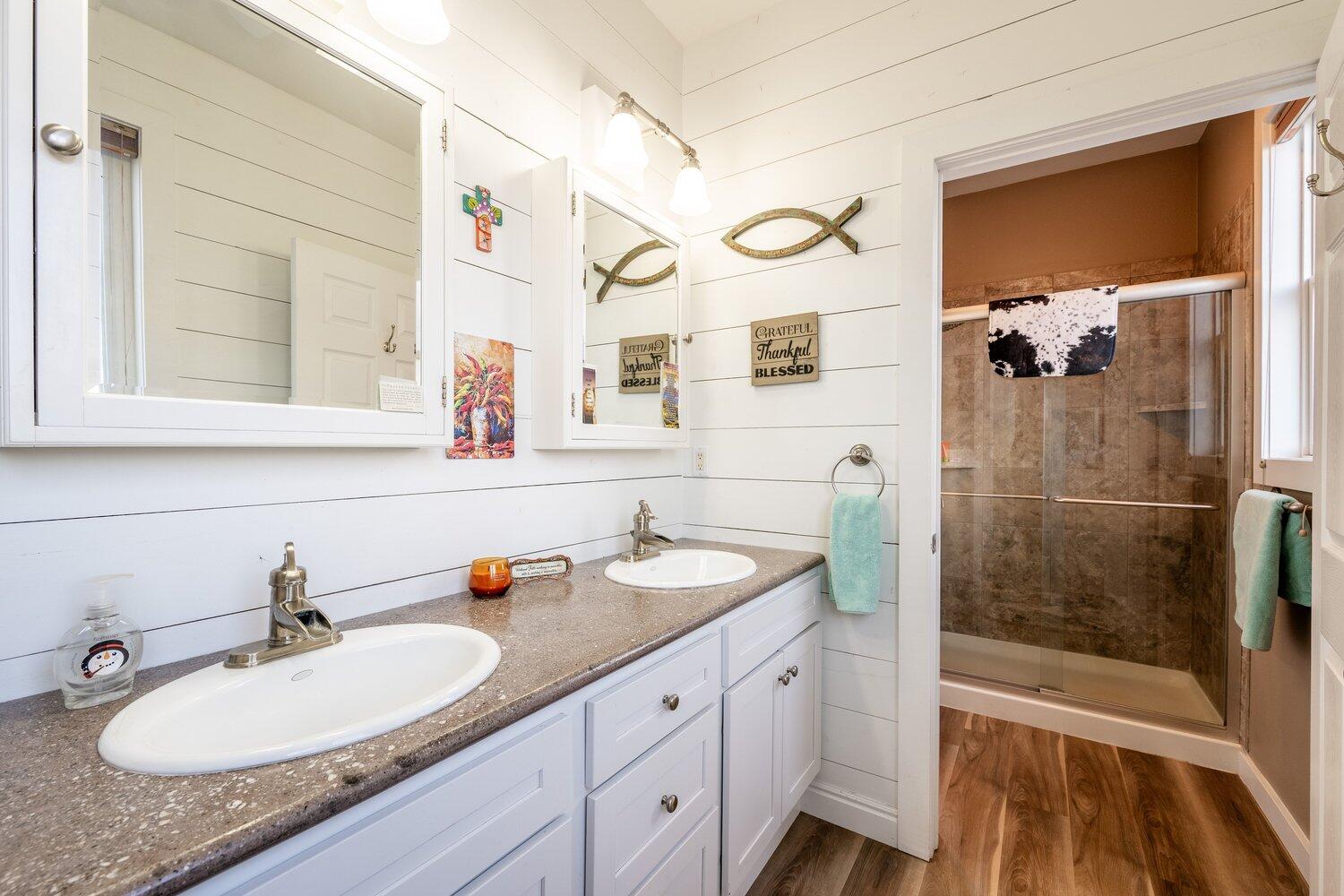 105 Lake Desmet Road Buffalo, WY 82834 - Photo 19 of 84 019_dsc_5748-hdr_383