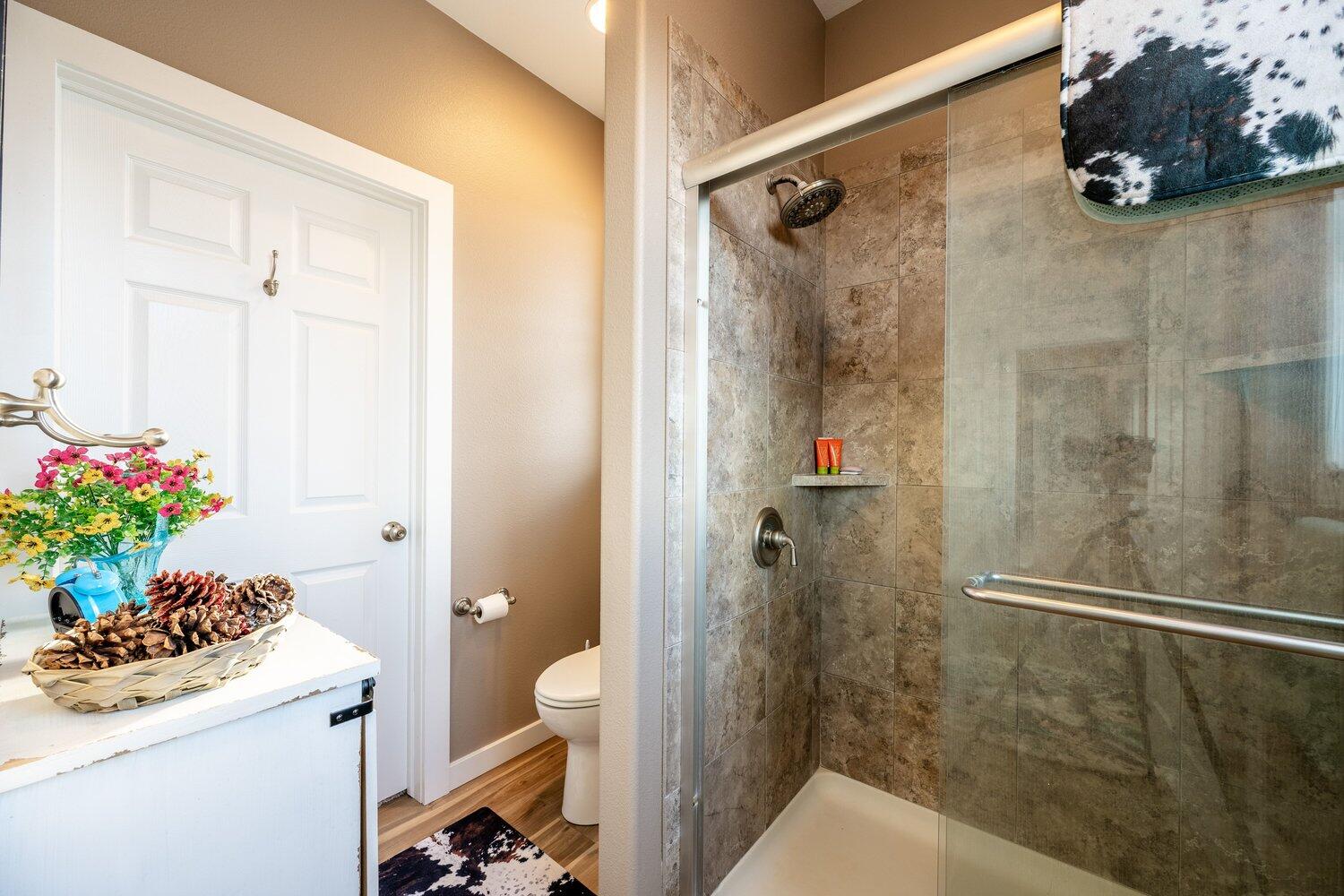 105 Lake Desmet Road Buffalo, WY 82834 - Photo 20 of 84 020_dsc_5751-hdr_644