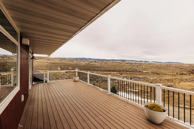 $1,400,000 | 105 Lake Desmet Road, Buffalo, WY 82834