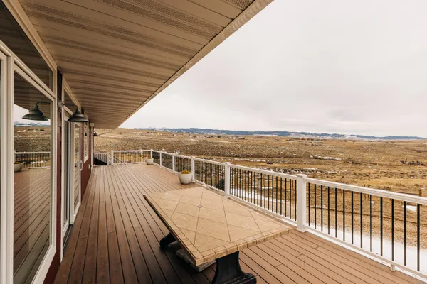 $1,400,000 | 105 Lake Desmet Road, Buffalo, WY 82834