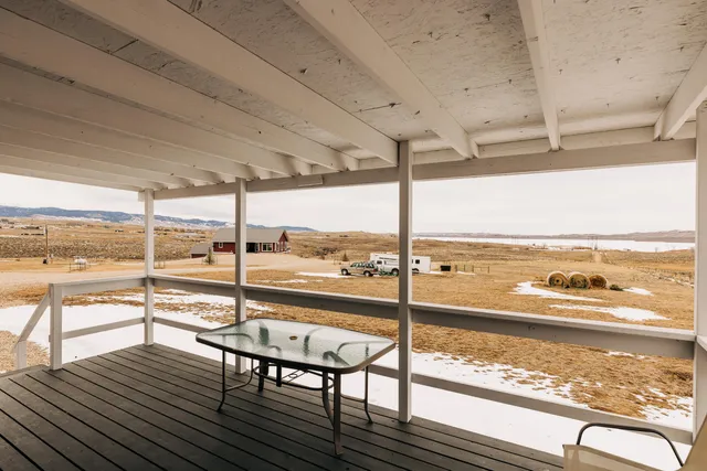 $1,400,000 | 105 Lake Desmet Road, Buffalo, WY 82834