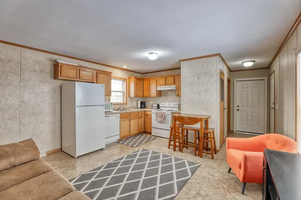 $1,400,000 | 105 Lake Desmet Road, Buffalo, WY 82834