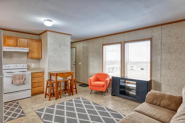 $1,400,000 | 105 Lake Desmet Road, Buffalo, WY 82834