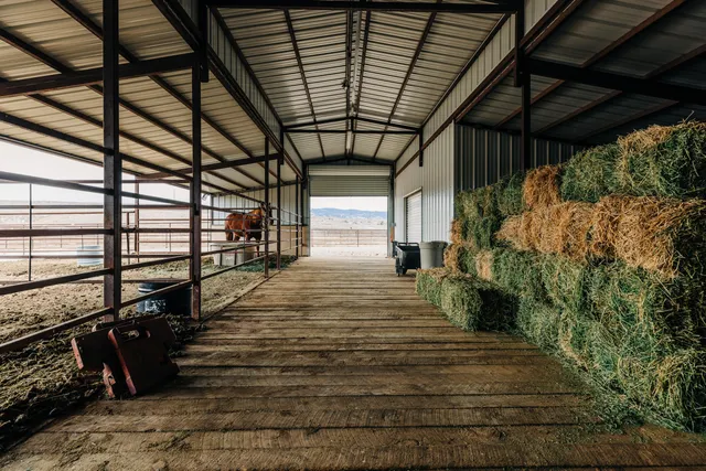 $1,400,000 | 105 Lake Desmet Road, Buffalo, WY 82834