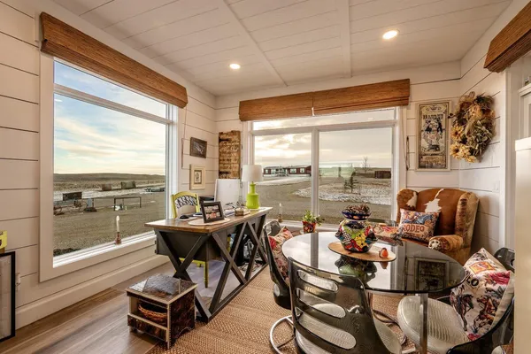 $1,400,000 | 105 Lake Desmet Road, Buffalo, WY 82834