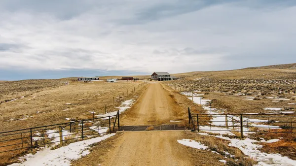 $1,400,000 | 105 Lake Desmet Road, Buffalo, WY 82834