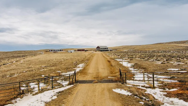 $1,400,000 | 105 Lake Desmet Road, Buffalo, WY 82834
