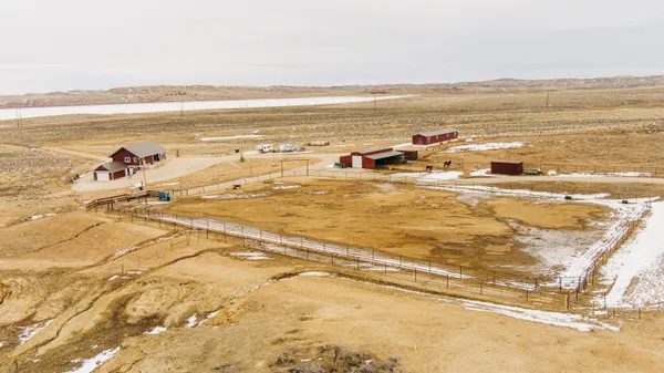 $1,400,000 | 105 Lake Desmet Road, Buffalo, WY 82834