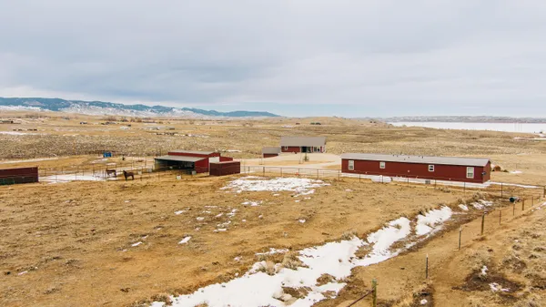 $1,400,000 | 105 Lake Desmet Road, Buffalo, WY 82834