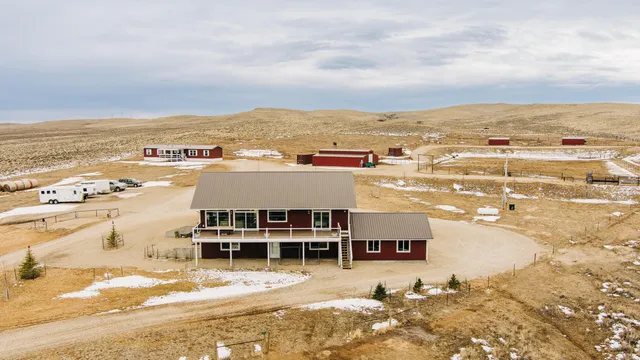 $1,400,000 | 105 Lake Desmet Road, Buffalo, WY 82834