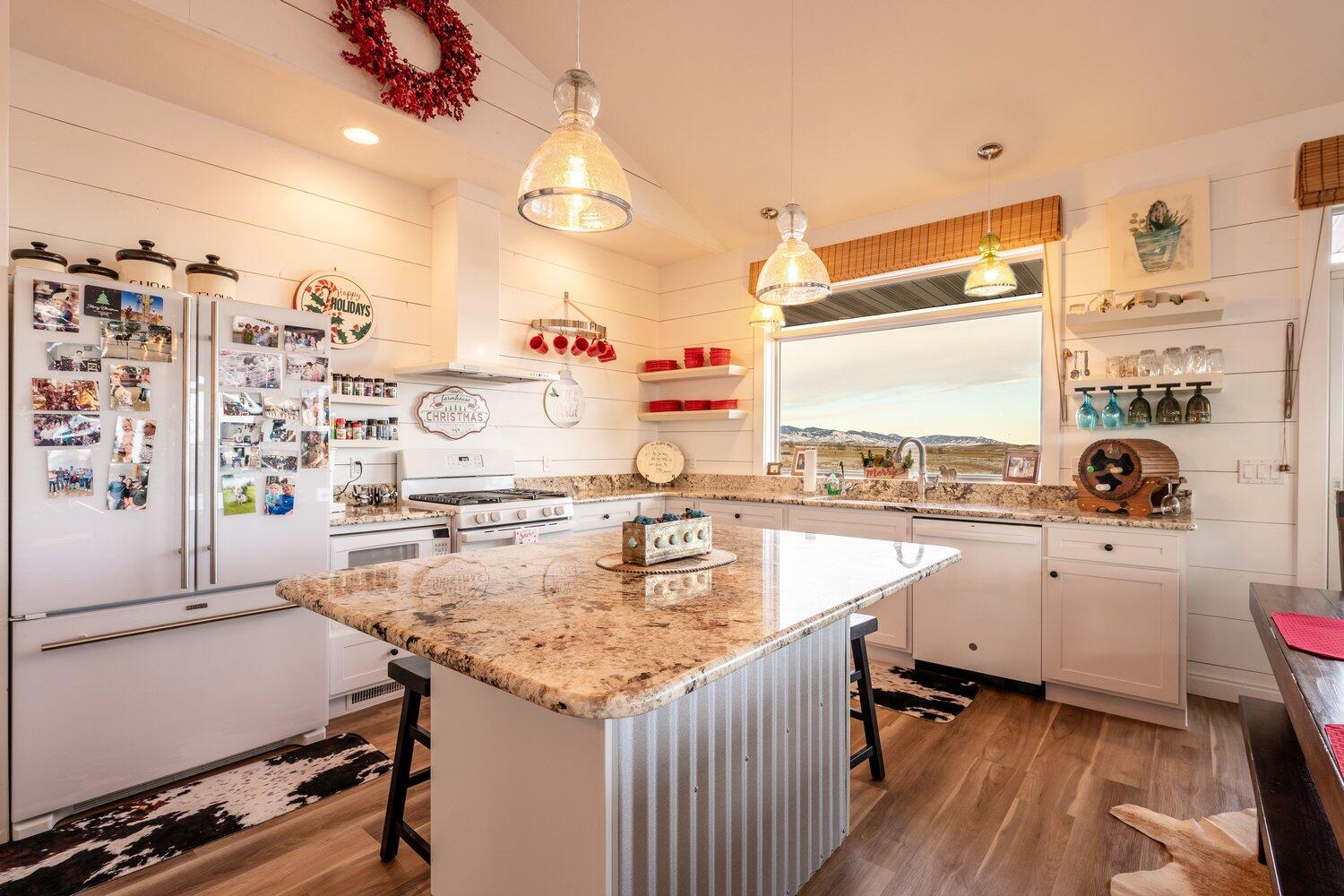 105 Lake Desmet Road Buffalo, WY 82834 - Photo 9 of 84 009_dsc_5707-hdr-edit_470