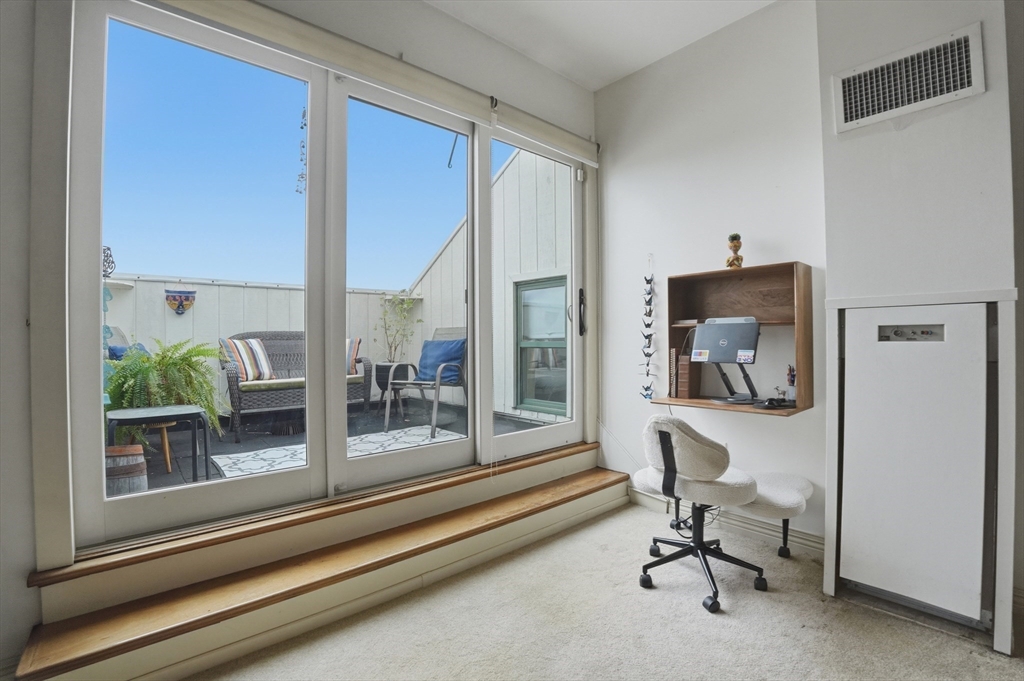 235 State Street, Unit 502 Springfield, MA 01103 - Photo 22 of 38