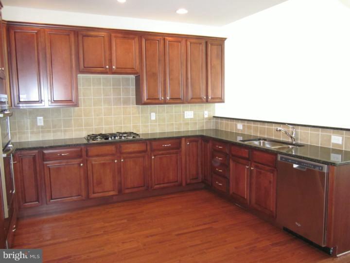 2535 Rainer Road Chester Springs, PA 19425 - Photo 8 of 16 Kitchen