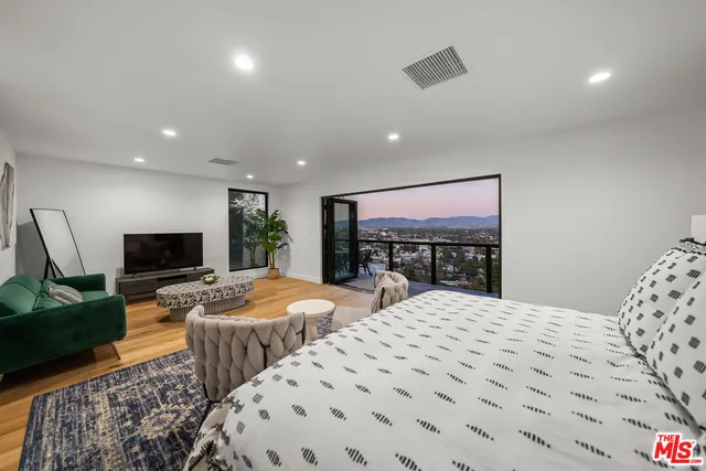 $13,000 | 14600 Round Valley Drive, Sherman Oaks, CA 91403