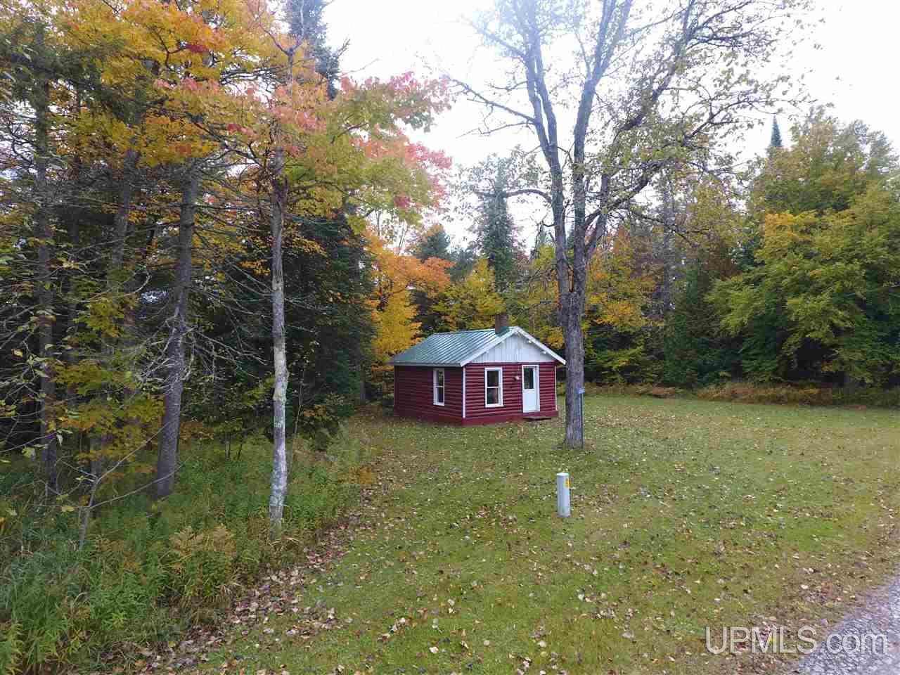 9749 Graves Road Manistique, MI 49854 - Photo 2 of 38 Gallery Image 2