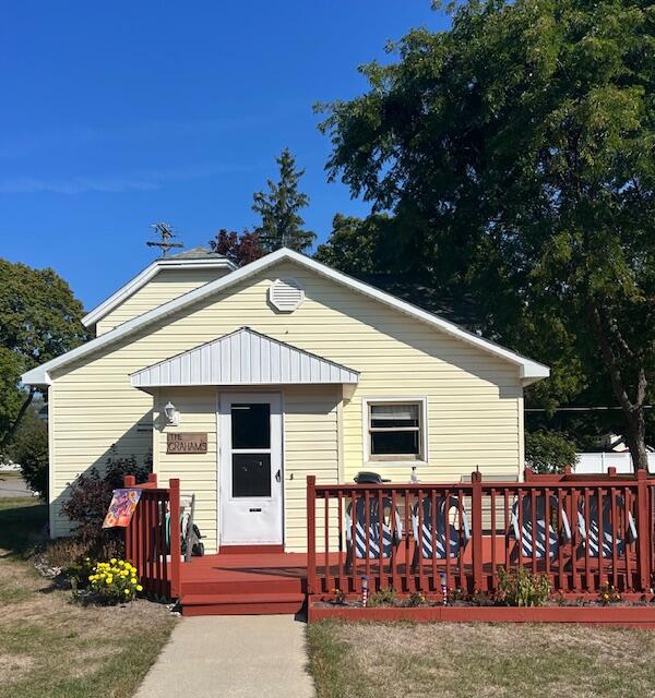 253 West Stimson Avenue Reed City, MI 49677 - Photo 2 of 23 IMG_1424