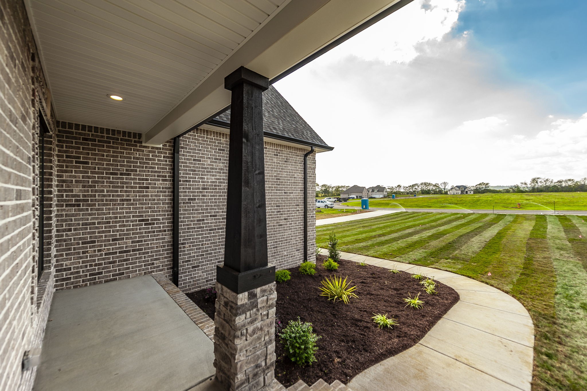 1060 Millbrook Way Gallatin, TN 37066 - Photo 5 of 79
