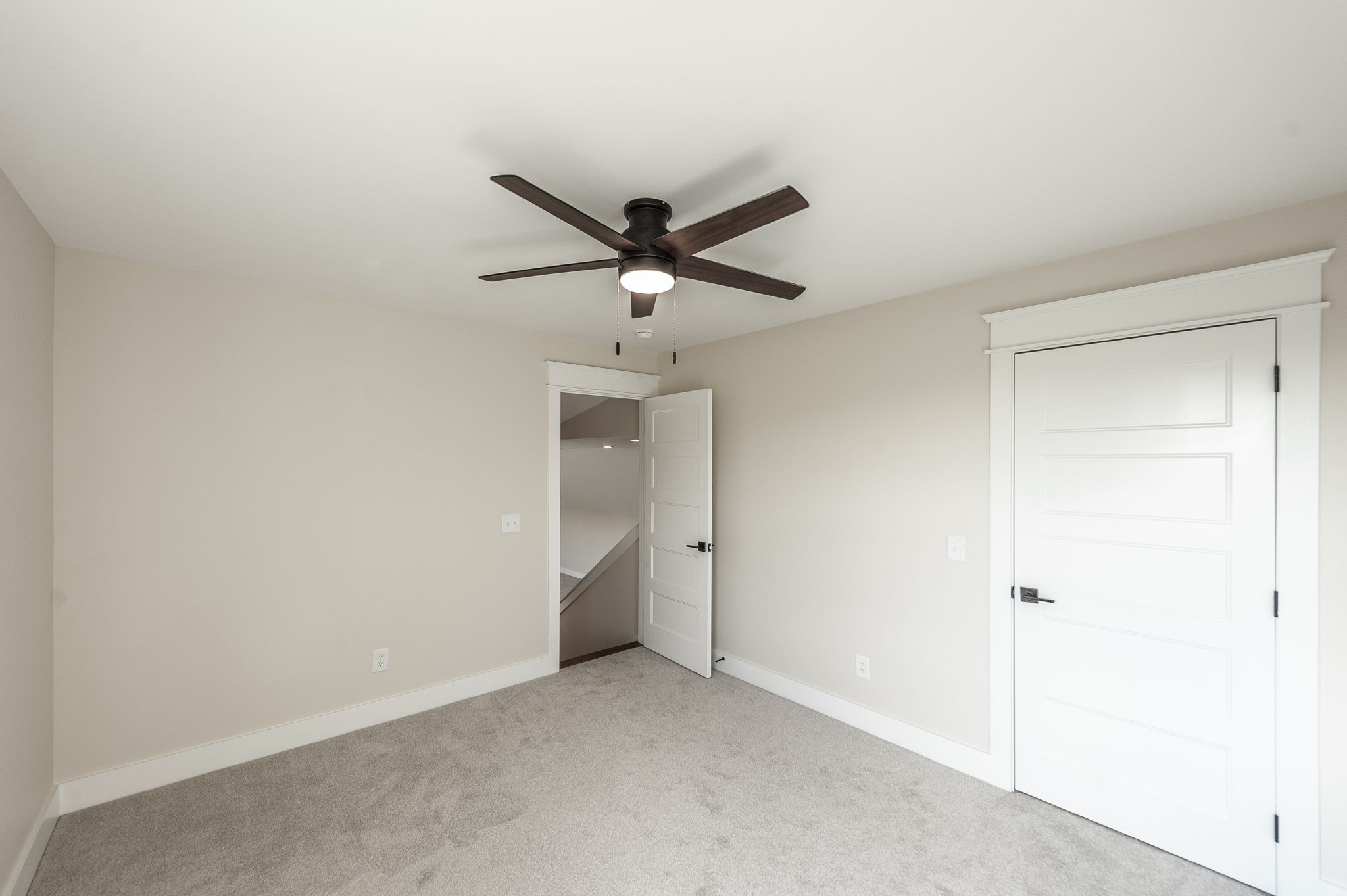 1060 Millbrook Way Gallatin, TN 37066 - Photo 66 of 79 an empty room with closet and ceiling fan