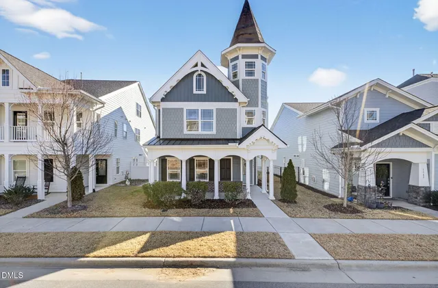 $789,900 | 1161 Gloriosa Street, Apex, NC 27523