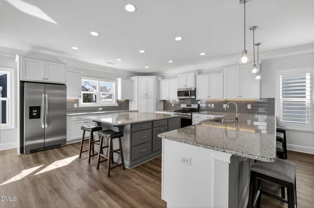 $789,900 | 1161 Gloriosa Street, Apex, NC 27523