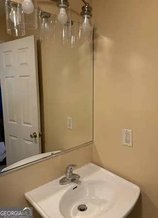 $1,600 | 200 Magnolia Street, Athens, GA 30606