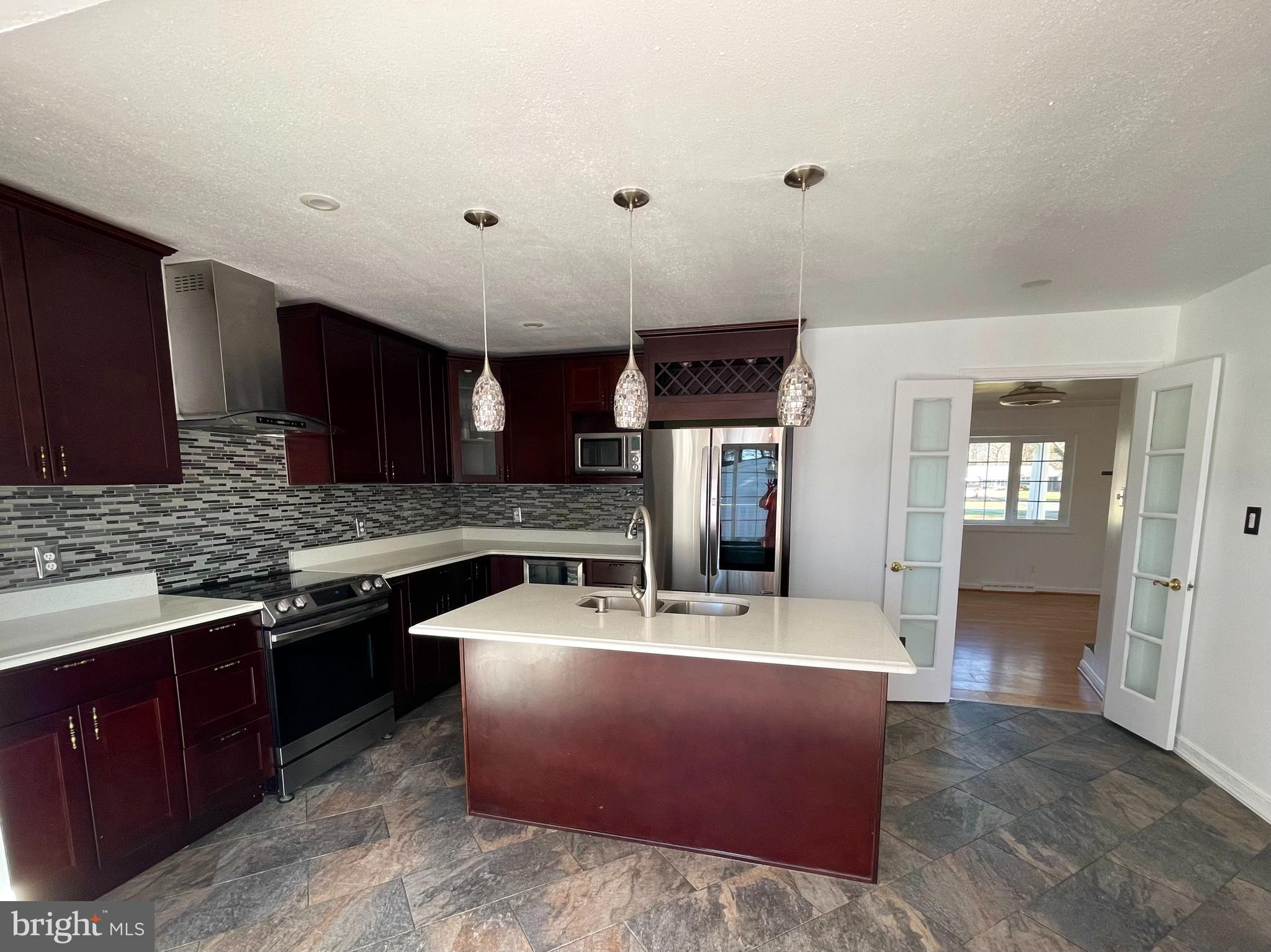 16111 Brandywine Road Brandywine, MD 20613 - Photo 4 of 79 Main house kitchen