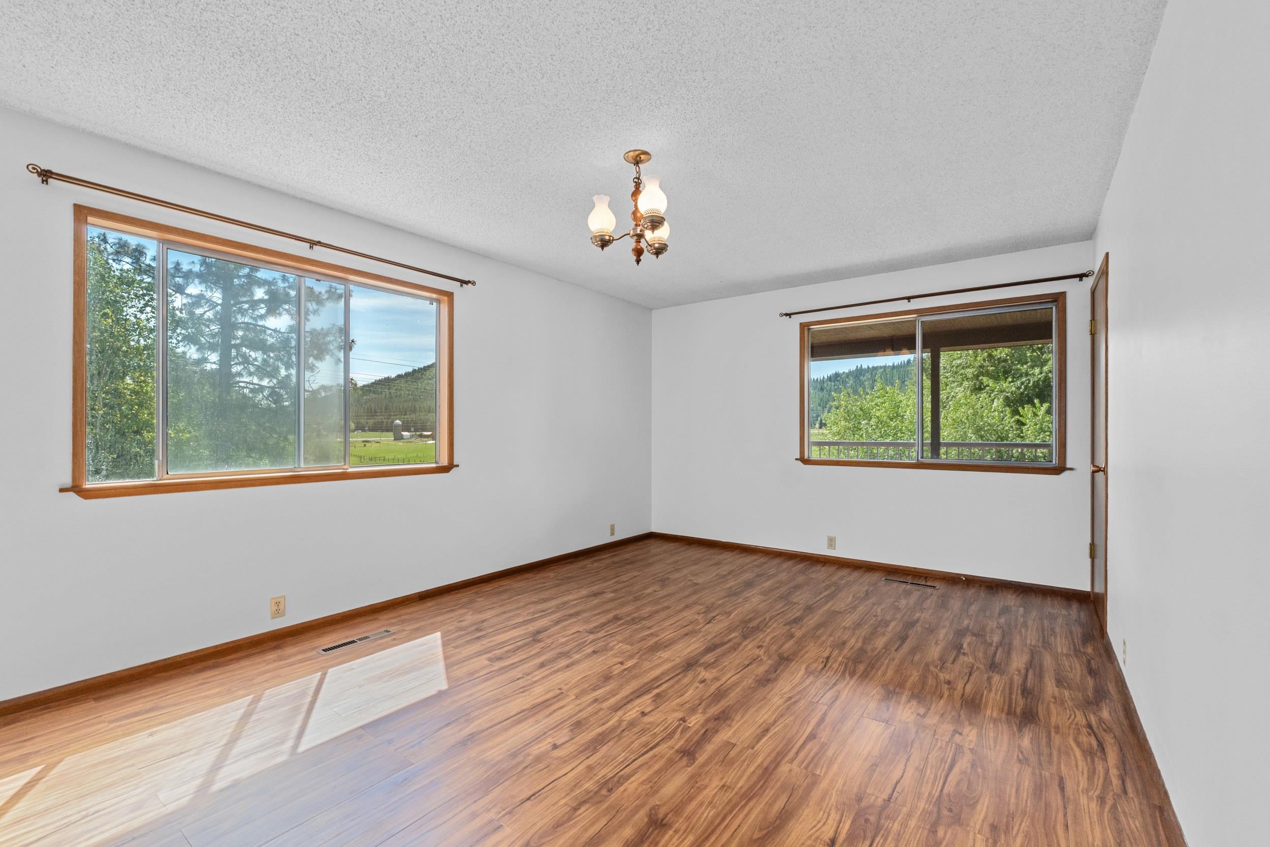 252 Davaz Carlton Road Newport, WA 99156 - Photo 9 of 41