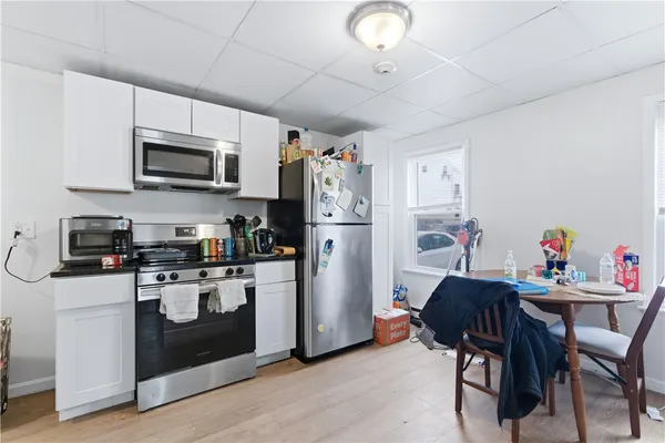 $900,000 | 505 Washington Street, Coventry, RI 02816