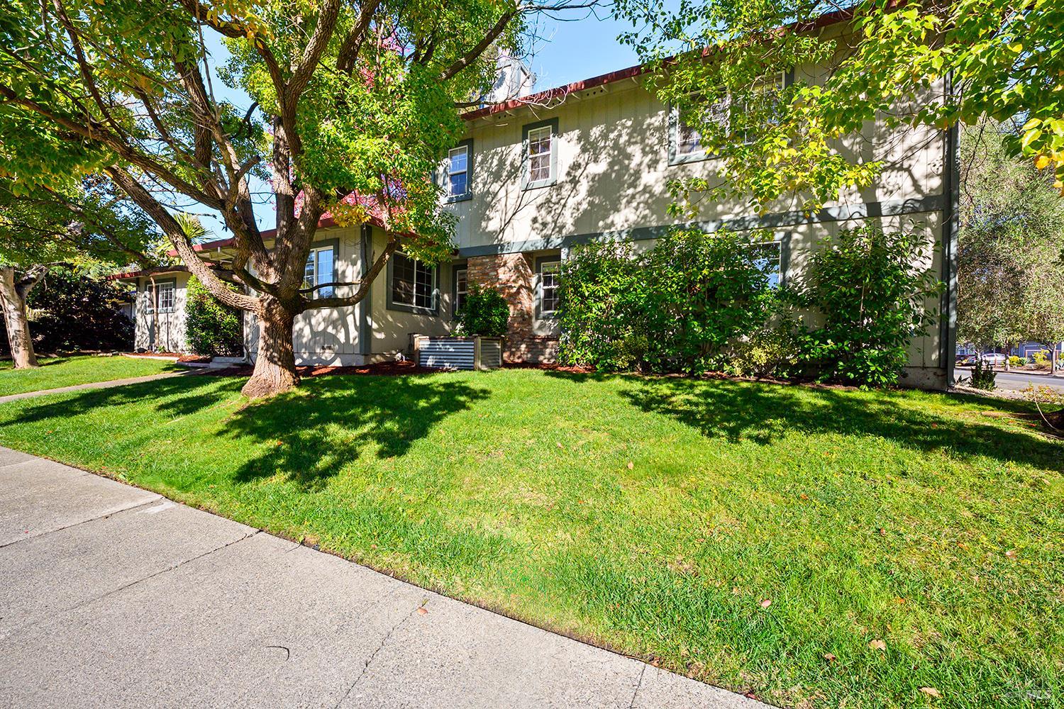 2309 Parkwood Court Santa Rosa, CA 95409 - Photo 3 of 43